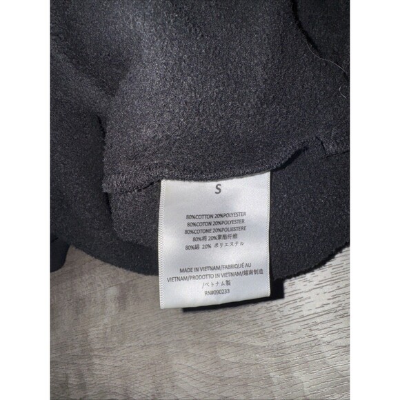 Fear Of God Essentials Hoodie Size Small Jet Black Rubber Patch Logo - Picture 7 of 7